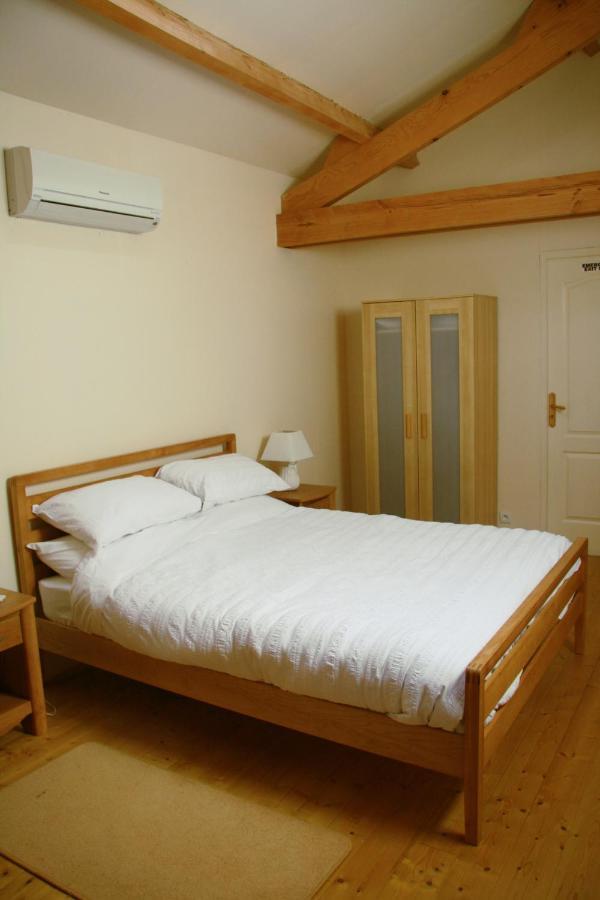 Loire Escapes Hotel Berrie Bagian luar foto